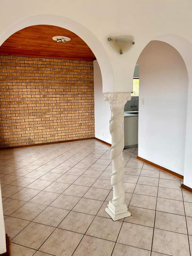 7 Bedroom Property for Sale in Bayview Western Cape